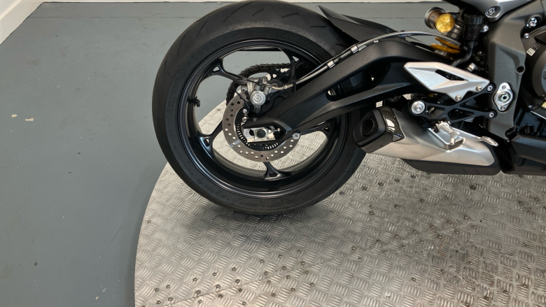 Triumph Street Triple RS (19MY)